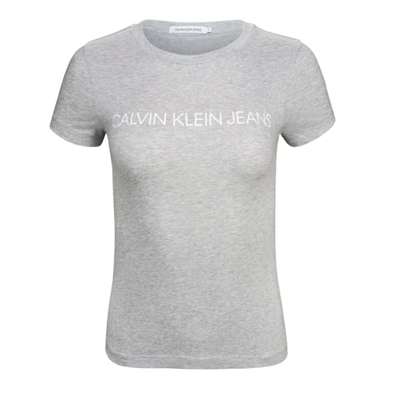 op pop packshots van kleding Packshots van dameskleding