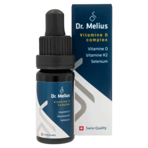 Packshot van Dr. Melius Vitamine D-complex met flesje en verpakking Packshot van Dr. Melius Vitamine D-complex met flesje en verpakking