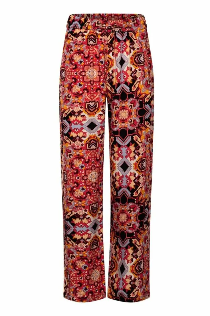 productfotografie-kleding-broek-7-e1704453909724 productfotografie-kleding-broek-7-e1704453909724